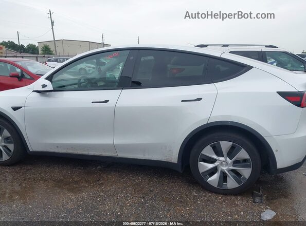5YJYGDEE7MF082164 2021 TESLA MODEL Y Белый Вид задней части салона