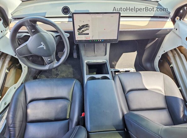 5YJYGDEE7MF153685 2021 TESLA MODEL Белый Вид панели приборов