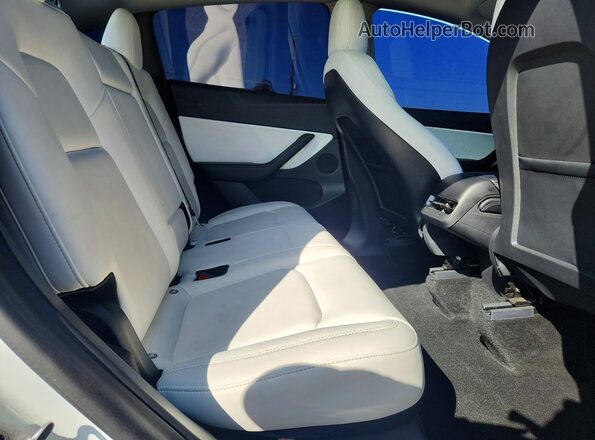 5YJYGDEE7MF202643 2021 TESLA MODEL White Вид задніх сидінь