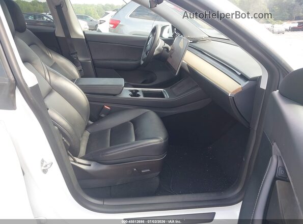 5YJYGDEE7MF203615 2021 TESLA MODEL Y Белый Вид салона спереди