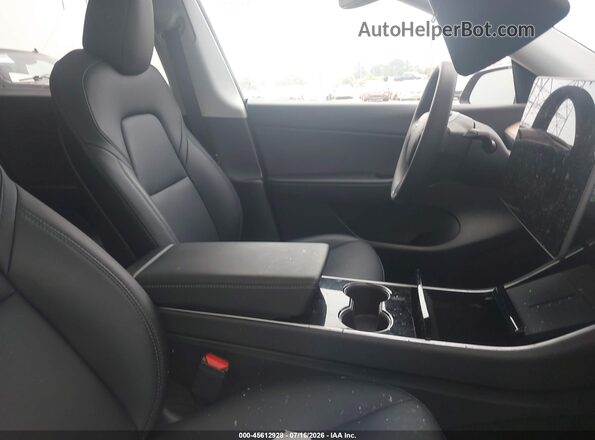 5YJYGDEE8MF061047 2021 TESLA MODEL Y Синий Вид салона спереди