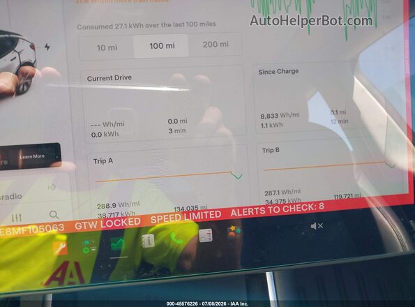 5YJYGDEE8MF105063 2021 TESLA MODEL Y Gray Հետևի նստատեղերի տեսք
