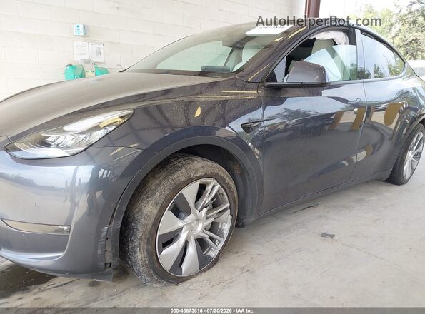 5YJYGDEE8MF283751 2021 TESLA MODEL Y Gray წინა ხედი
