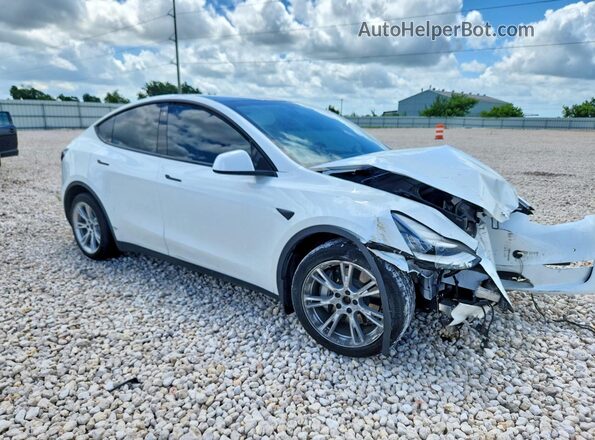 5YJYGDEE8MF303982 2021 TESLA MODEL White Передня права чверть