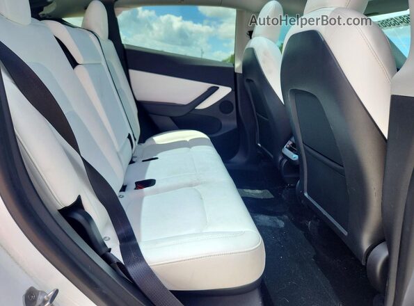 5YJYGDEE8MF303982 2021 TESLA MODEL White Вид задніх сидінь