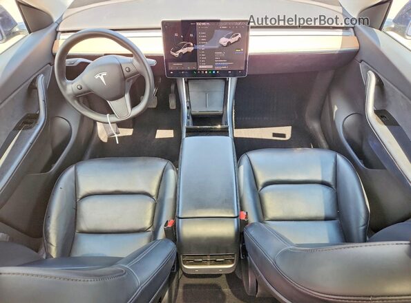 5YJYGDEEXLF033944 2020 TESLA MODEL Blue Widok deski rozdzielczej