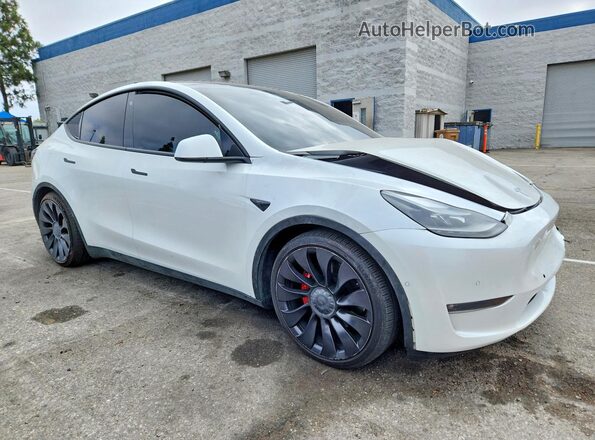 5YJYGDEF2MF251709 2021 TESLA MODEL Белый Передняя правая четверть