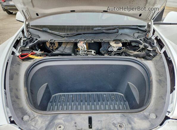 5YJYGDEF2MF251709 2021 TESLA MODEL Белый Вид подкапотного пространства
