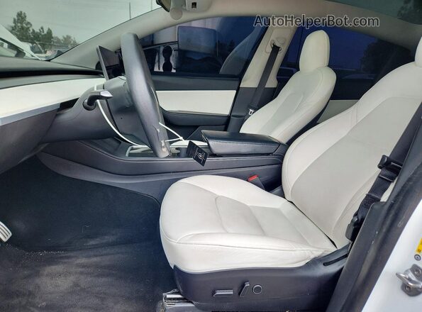 5YJYGDEF2MF251709 2021 TESLA MODEL Белый Вид салона спереди