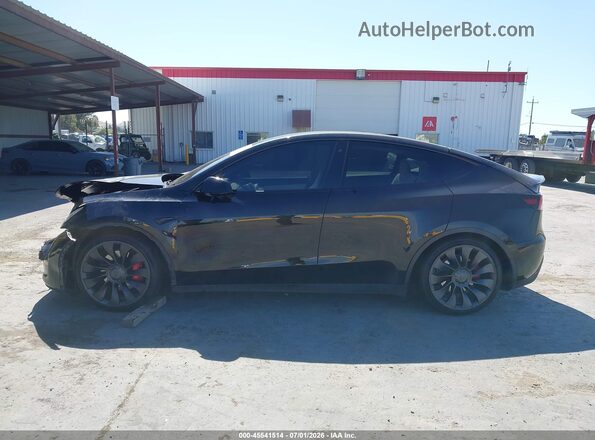 5YJYGDEF6LF058770 2020 TESLA MODEL Y Черный Вид задней части салона