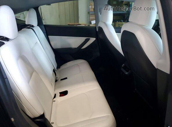 5YJYGDEF7LF034915 2020 TESLA MODEL Black Widok tylnych siedzeń