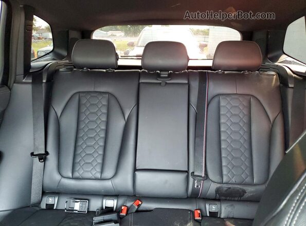 5YM13EC08N9J95618 2022 BMW X3 Black Widok tylnych siedzeń