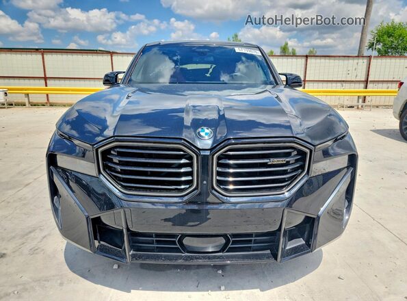 5YM23CS05P9S47414 2023 BMW XM Черный Вид спереди