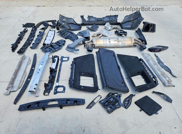 5YM23CS05P9S47414 2023 BMW XM Черный Вид наклейки с VIN-кодом