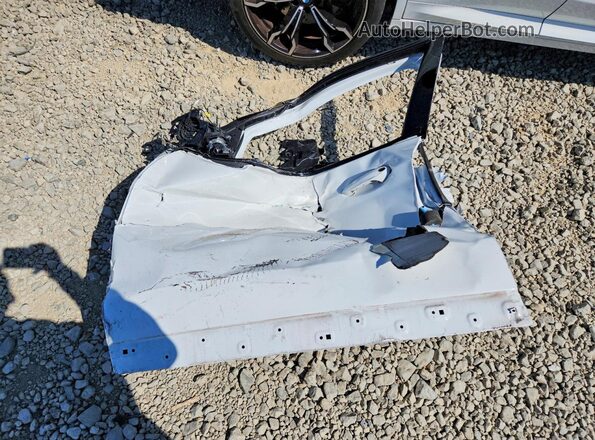 5YM23EC01R9U35960 2024 BMW X4 White VIN კოდის სტიკერის ხედი