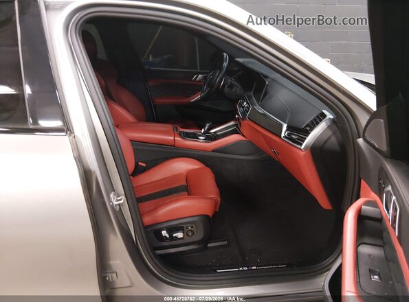 5YMCY0C08N9N00595 2022 BMW X6 M Gray წინა სალონის ხედი