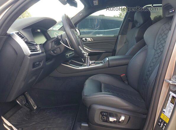 5YMJU0C04N9M95544 2022 BMW X5 Gray Widok wnętrza z przodu