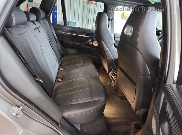 5YMKT6C31H0X20547 2017 BMW X5 Silver Вид задніх сидінь
