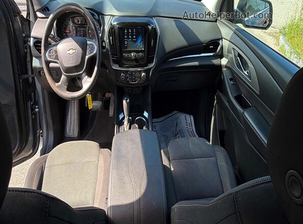 1GNEVFKW2JJ166728 2018 CHEVROLET TRAVERSE Gray Front interior view