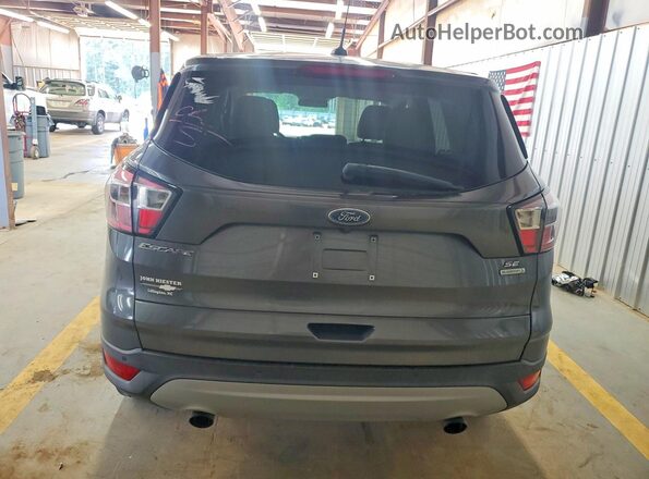 1FMCU0GD9HUB90908 2017 FORD ESCAPE Gray Вид салону спереду