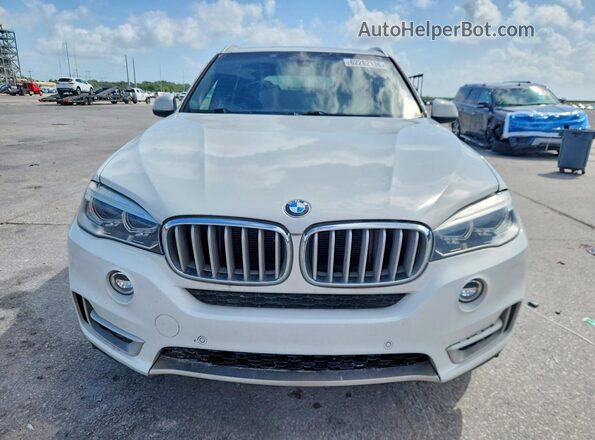 5UXKR2C53J0Z21663 2018 BMW X5 Белый Вид сзади