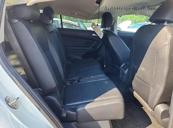 3VV3B7AX6LM040744 2020 VOLKSWAGEN TIGUAN White Вид підкапотного простору