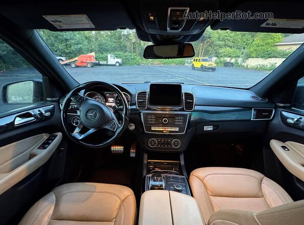 4JGDA6EBXJB015814 2018 MERCEDES-BENZ GLE White Widok wnętrza z tyłu