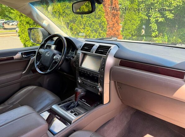JTJBM7FX8J5186981 2018 LEXUS GX Белый Вид наклейки с VIN-кодом