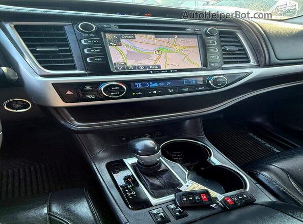 5TDJZRFH6HS474409 2017 TOYOTA HIGHLANDER White Widok komory silnika