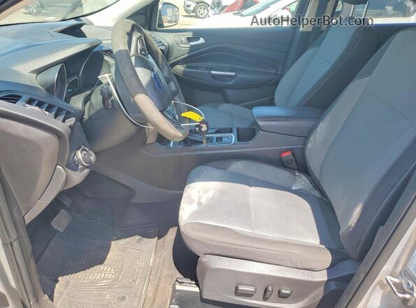 1FMCU0GD4JUB22229 2018 FORD ESCAPE Silver წინა პანელის ხედი