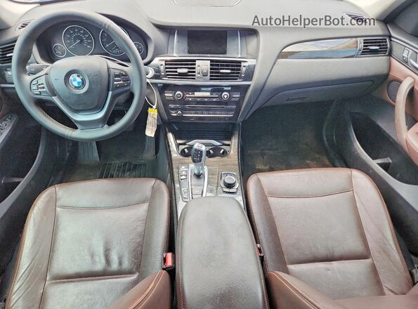 5UXWX9C51H0T01582 2017 BMW X3 Silver Vista del cuadro de instrumentos