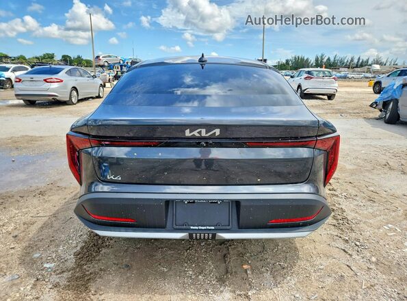 3KPFT4DEXSE102396 2025 KIA K4 Black Vista interior delantera