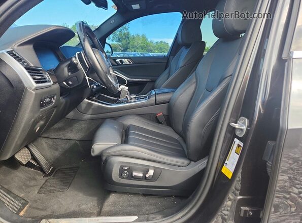 5UXCR4C02L9B52045 2020 BMW X5 Gray Dashboard view