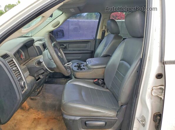 1C6RR6FTXGS119035 2016 RAM 1500 White Widok deski rozdzielczej