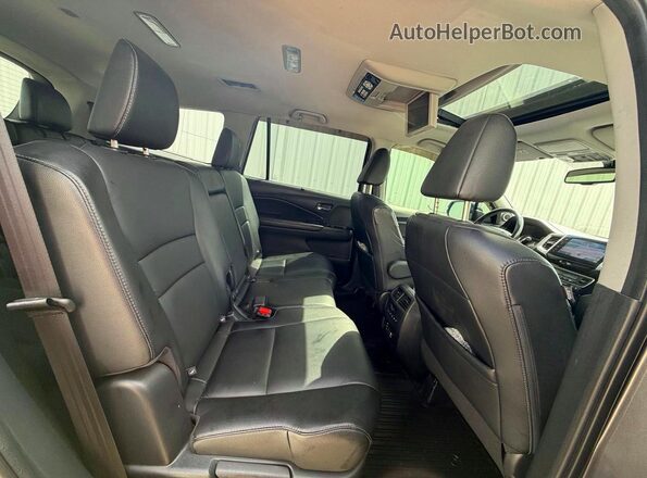 5FNYF5H98GB020171 2016 HONDA PILOT Gray Widok wnętrza z przodu