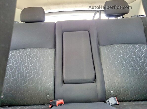 JA4ARUAU9MU022705 2021 MITSUBISHI OUTLANDER White Vista interior trasera