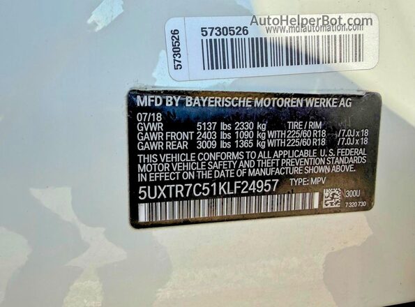 5UXTR7C51KLF24957 2019 BMW X3 White Вид задньої частини салону