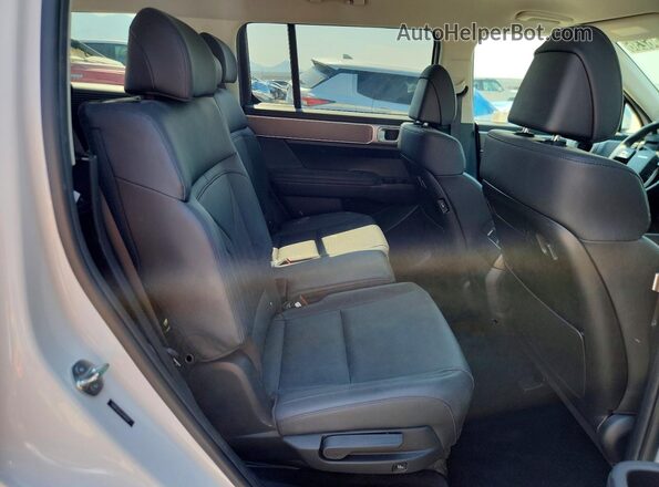 5NMP24GL6TH193727 2026 HYUNDAI SANTA White Rear interior view
