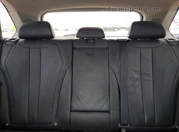 5UXKT0C51G0F74755 2016 BMW X5 Silver Rear interior view