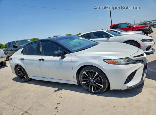 4T1B61HK1KU280764 2019 TOYOTA CAMRY White წინა ხედი