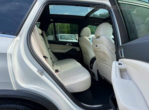 5UXCR6C00L9B84696 2020 BMW X5 White Rear view
