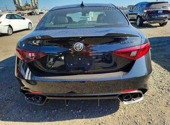 ZARFAMEVXL7627101 2020 ALFA ROMEO GIULIA Black Vista del salpicadero