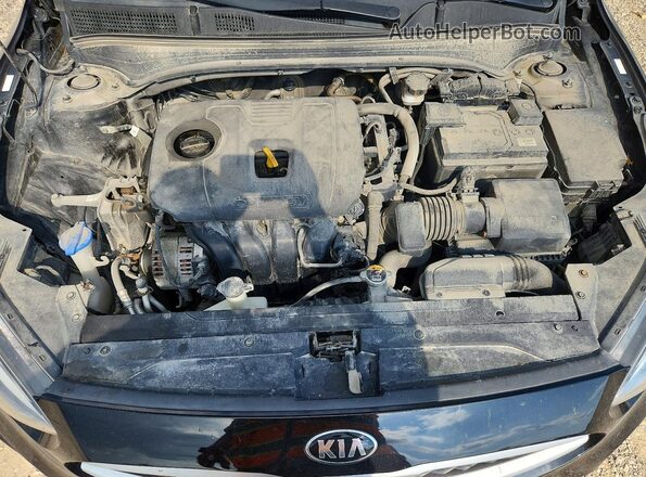 3KPF24AD4ME266406 2021 KIA FORTE Black Vista del compartimento del motor