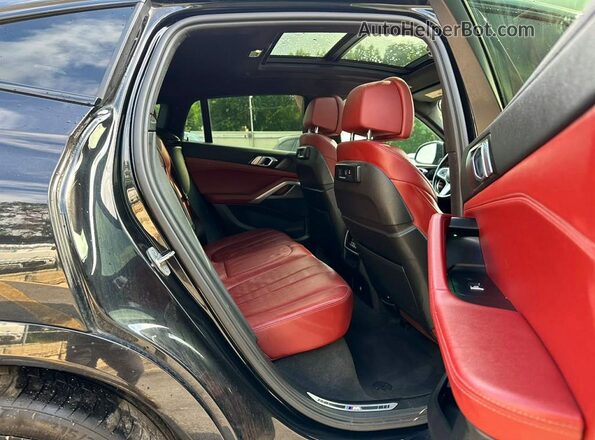 5UXCY6C05N9L63884 2022 BMW X6 Black Vista del salpicadero