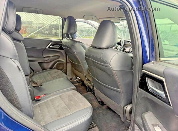 JA4J4UA8XPZ055253 2023 MITSUBISHI OUTLANDER Blue Widok wnętrza z przodu
