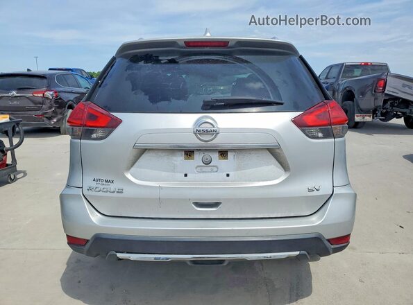 KNMAT2MT1HP559166 2017 NISSAN ROGUE Silver Սալոնի դիմացի տեսք