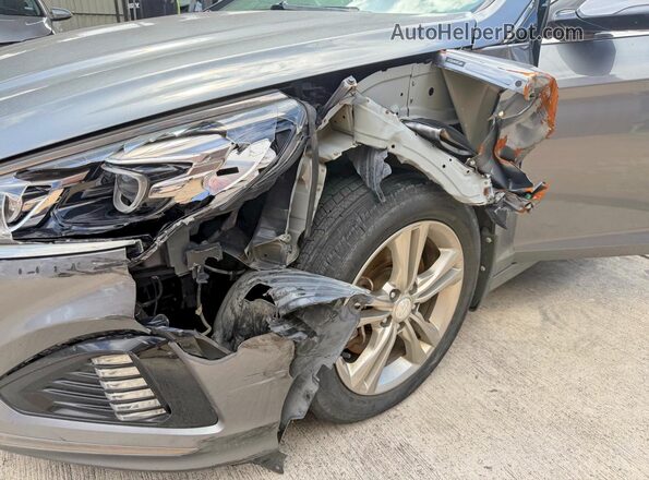 5NPE34AF8KH762375 2019 HYUNDAI SONATA Silver Engine compartment view