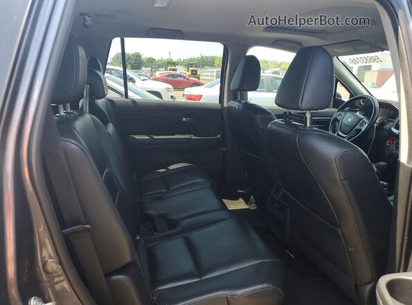 5FNYF6H52GB054576 2016 HONDA PILOT Gray Вид задньої частини салону