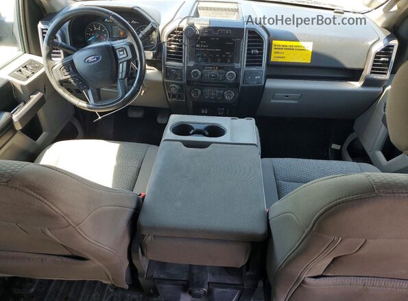 1FTFW1E50JKF63543 2018 FORD F150 Silver Widok zestawu wskaźników