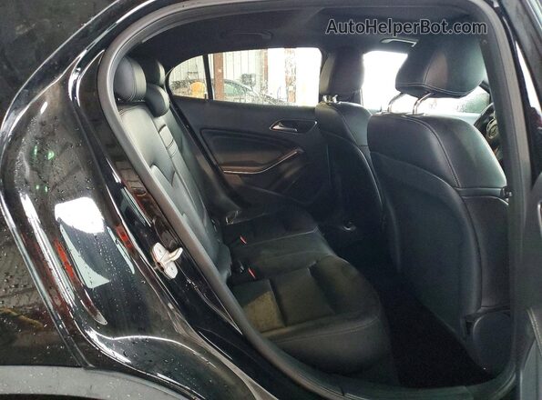 WDCTG4EB2HJ313271 2017 MERCEDES-BENZ GLA Black Engine compartment view